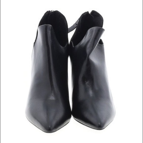 Sandro Black Leather Ankle Booties Womens - Picture 2 of 2